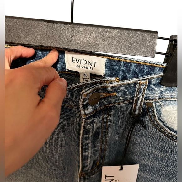 EVIDNT Malibu Medium Wash Distressed Girlfriend Jeans - Picture 4 of 6